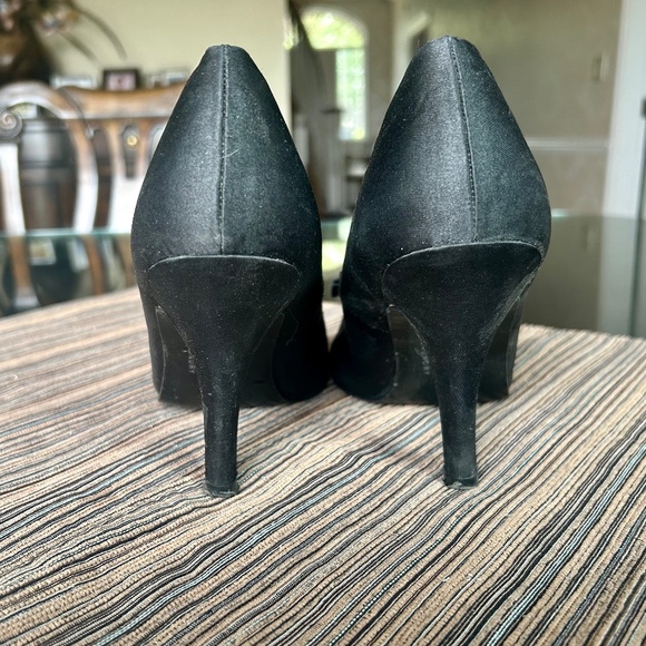 CL Laundry Black Satin Peep Toe Stilettos with Crystal Embellishments Size 10 - Picture 6 of 6